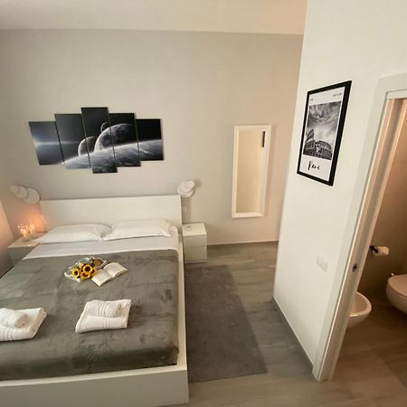 Roma Centro Softrooms Guest House Affittacamere Esterno foto