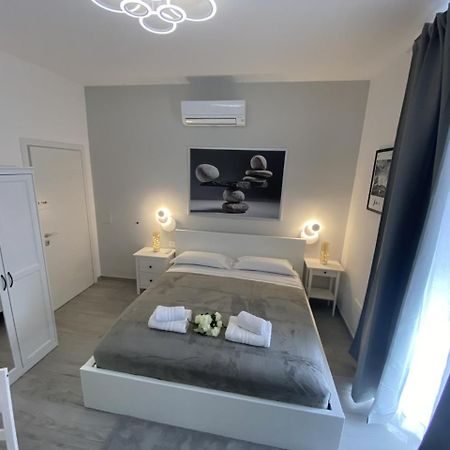 Roma Centro Softrooms Guest House Affittacamere Esterno foto