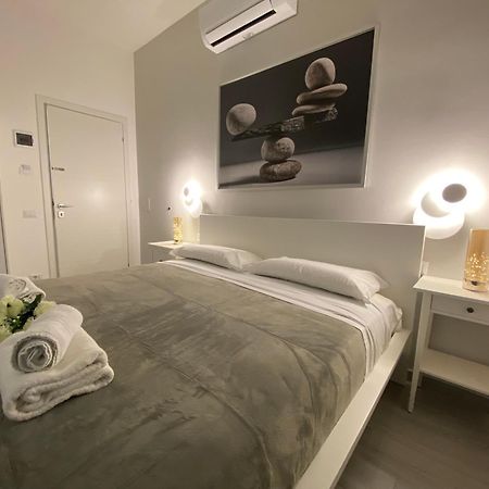 Roma Centro Softrooms Guest House Affittacamere Esterno foto