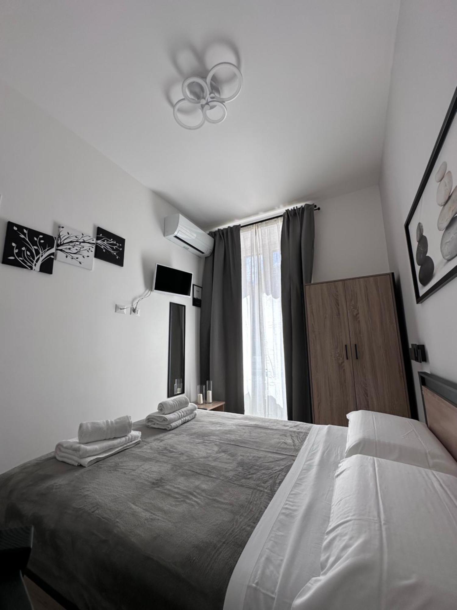 Roma Centro Softrooms Guest House Affittacamere Esterno foto