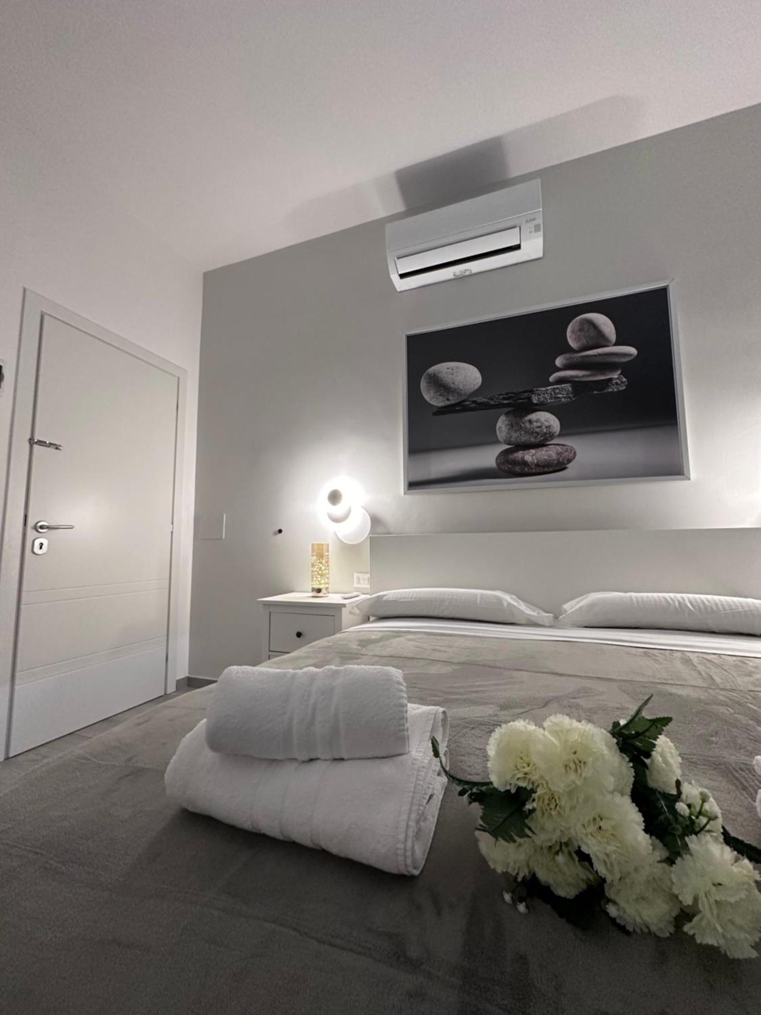 Roma Centro Softrooms Guest House Affittacamere Esterno foto