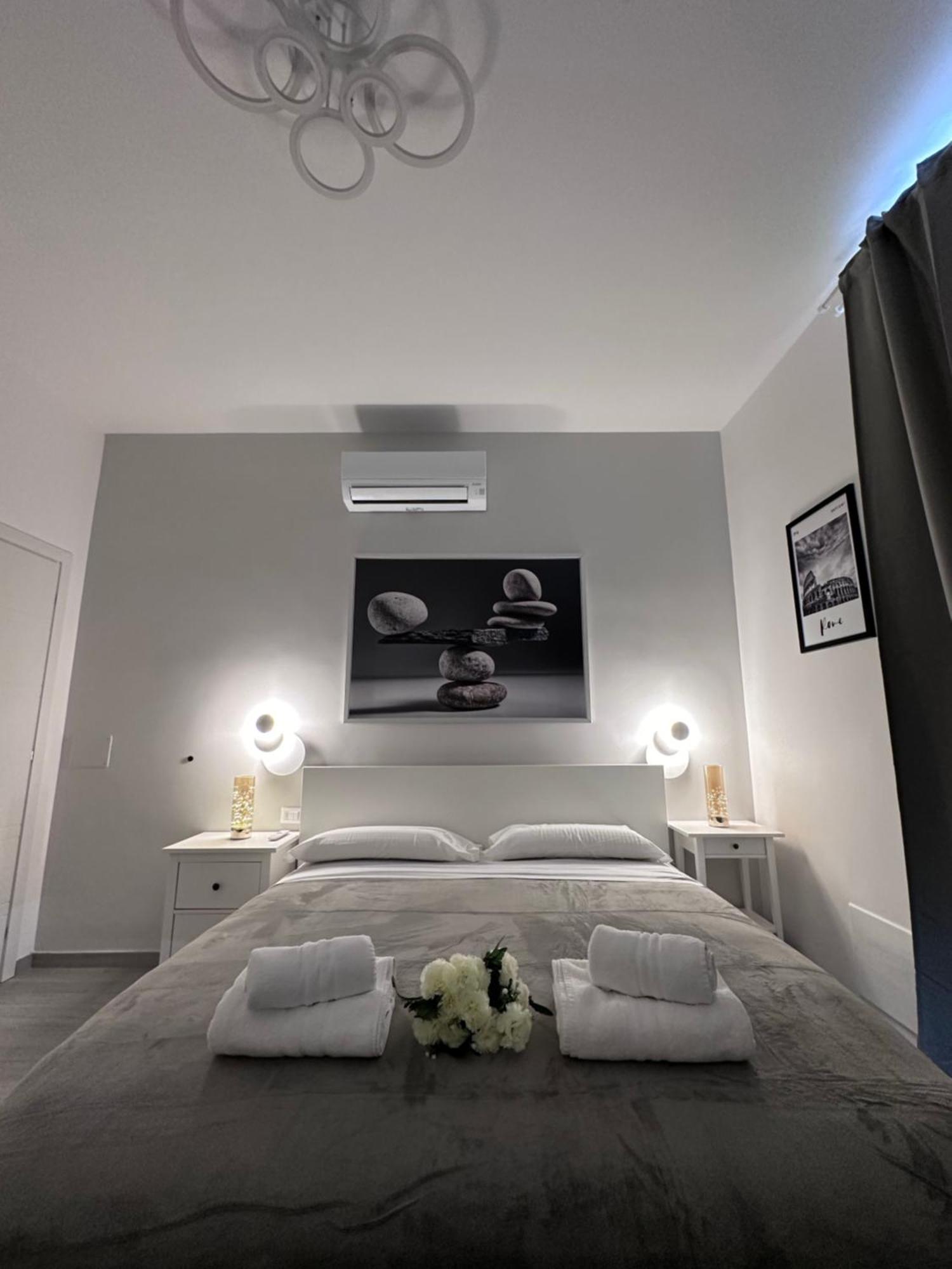 Roma Centro Softrooms Guest House Affittacamere Esterno foto
