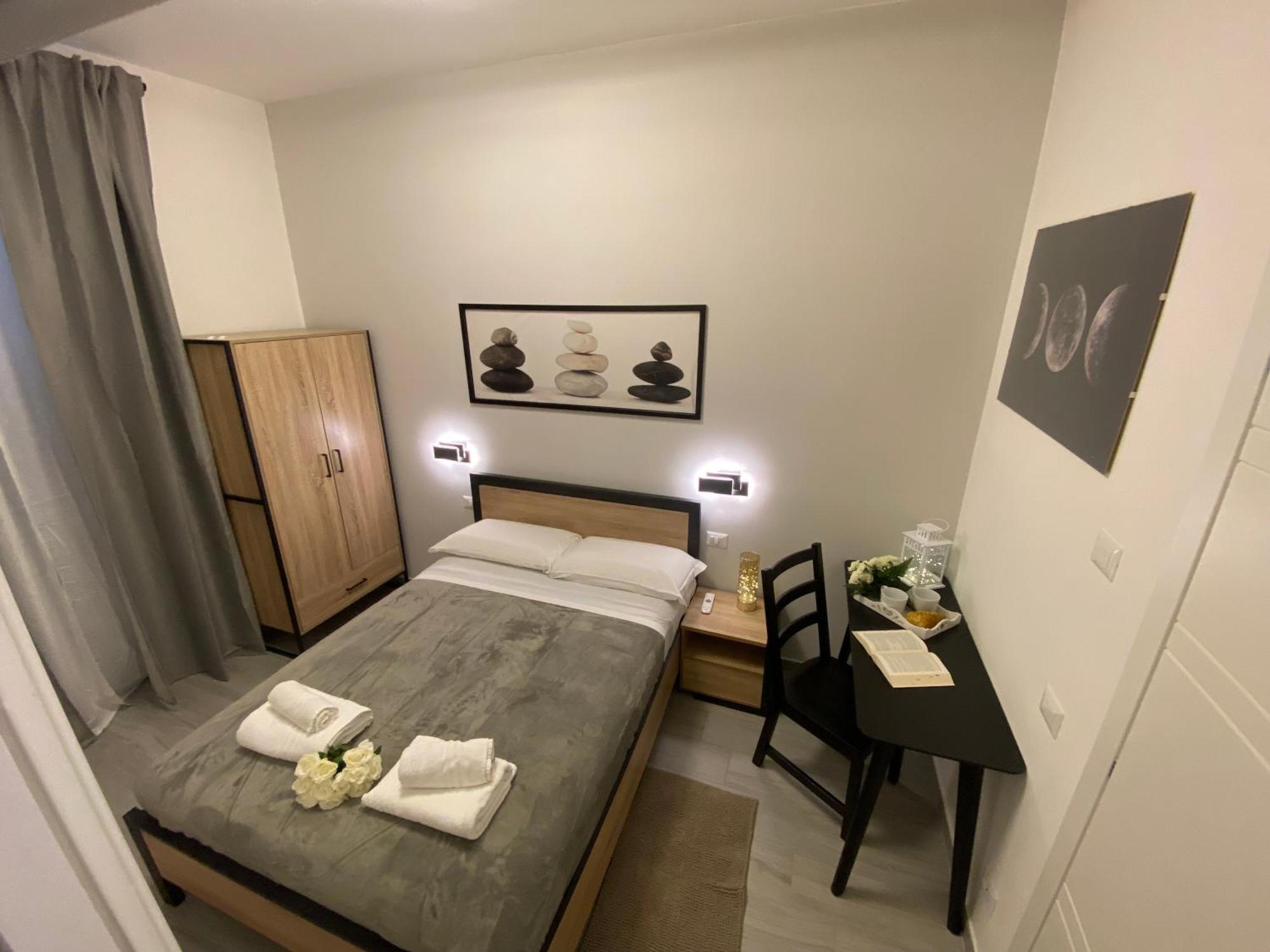 Roma Centro Softrooms Guest House Affittacamere Esterno foto