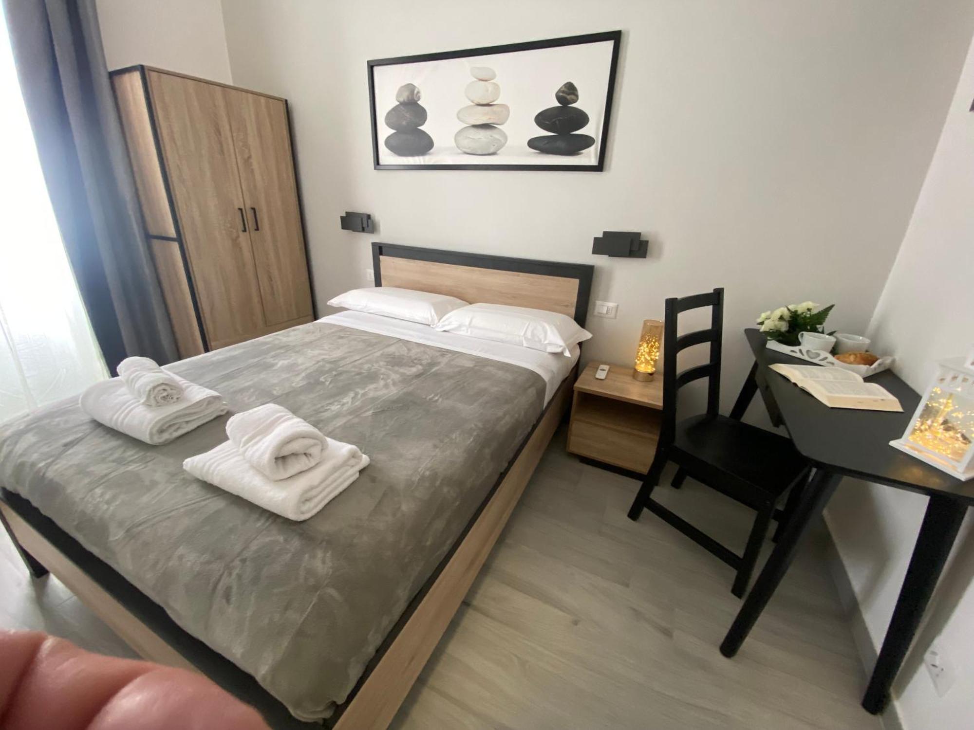 Roma Centro Softrooms Guest House Affittacamere Esterno foto