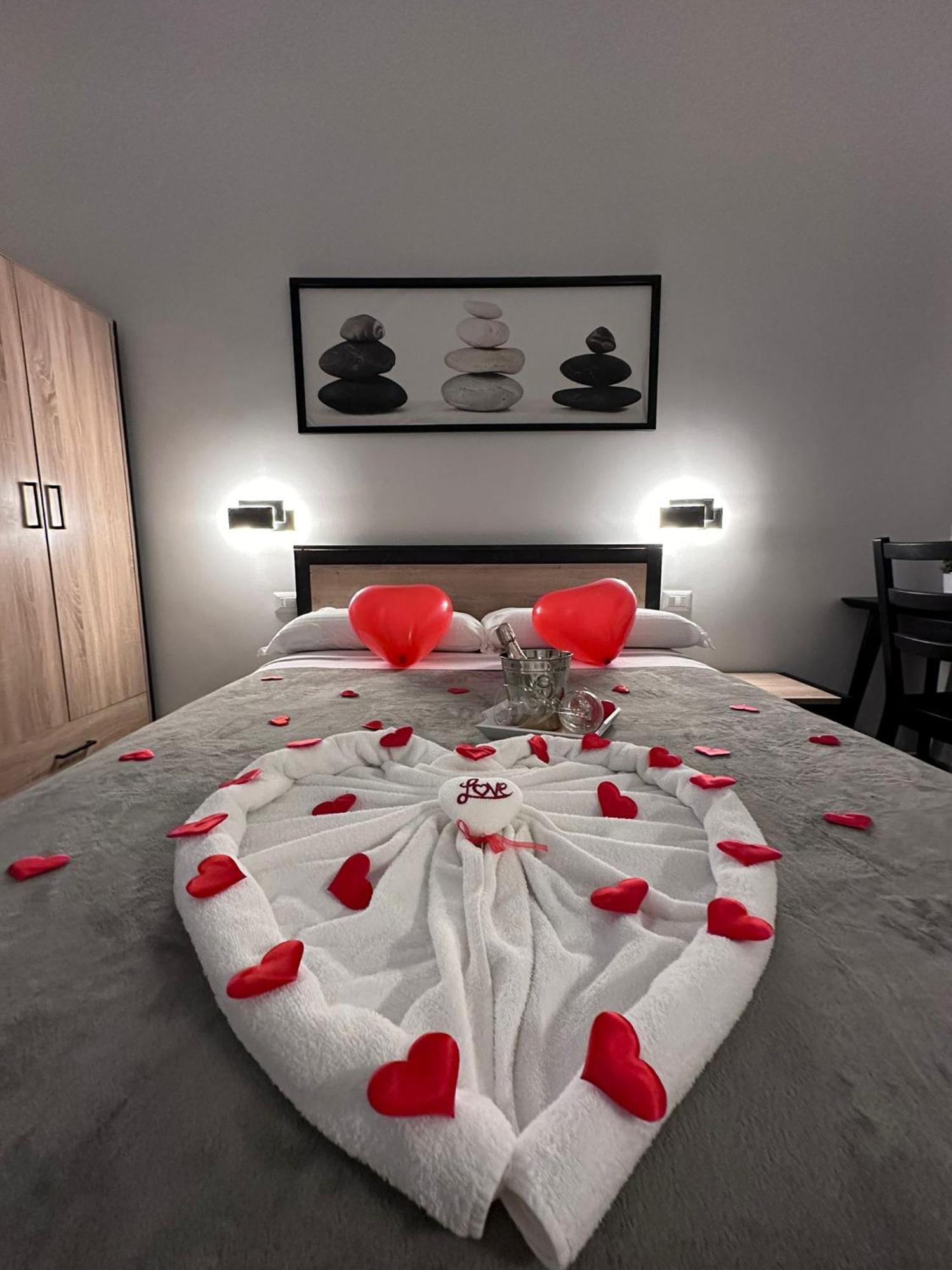 Roma Centro Softrooms Guest House Affittacamere Esterno foto