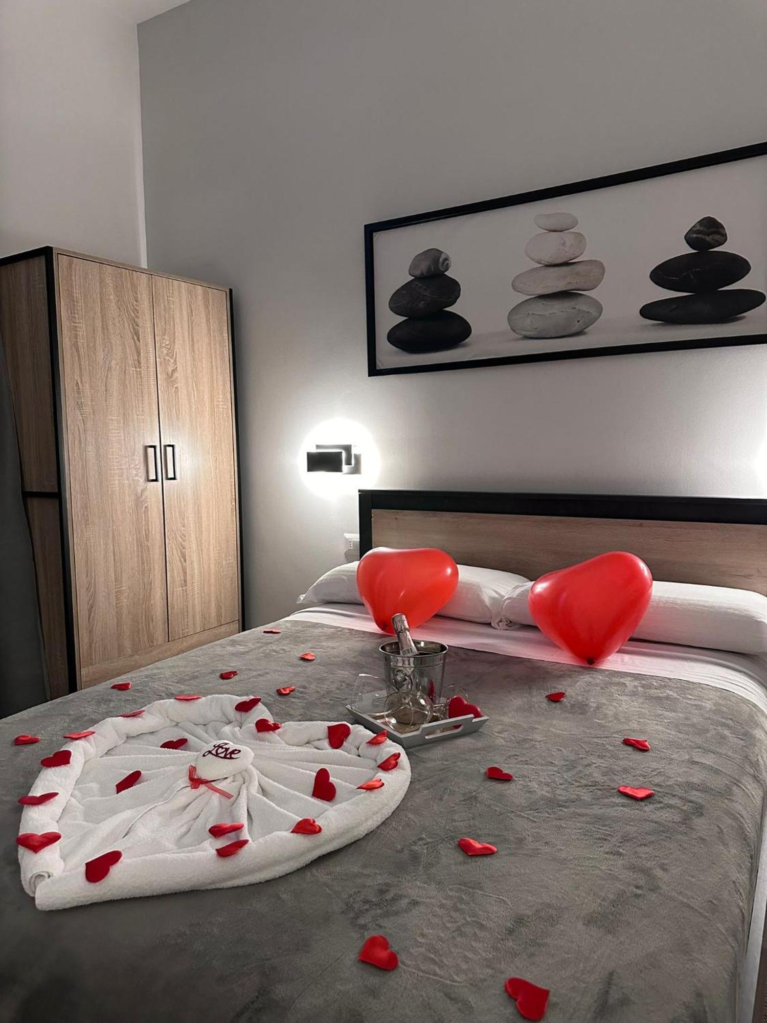 Roma Centro Softrooms Guest House Affittacamere Esterno foto