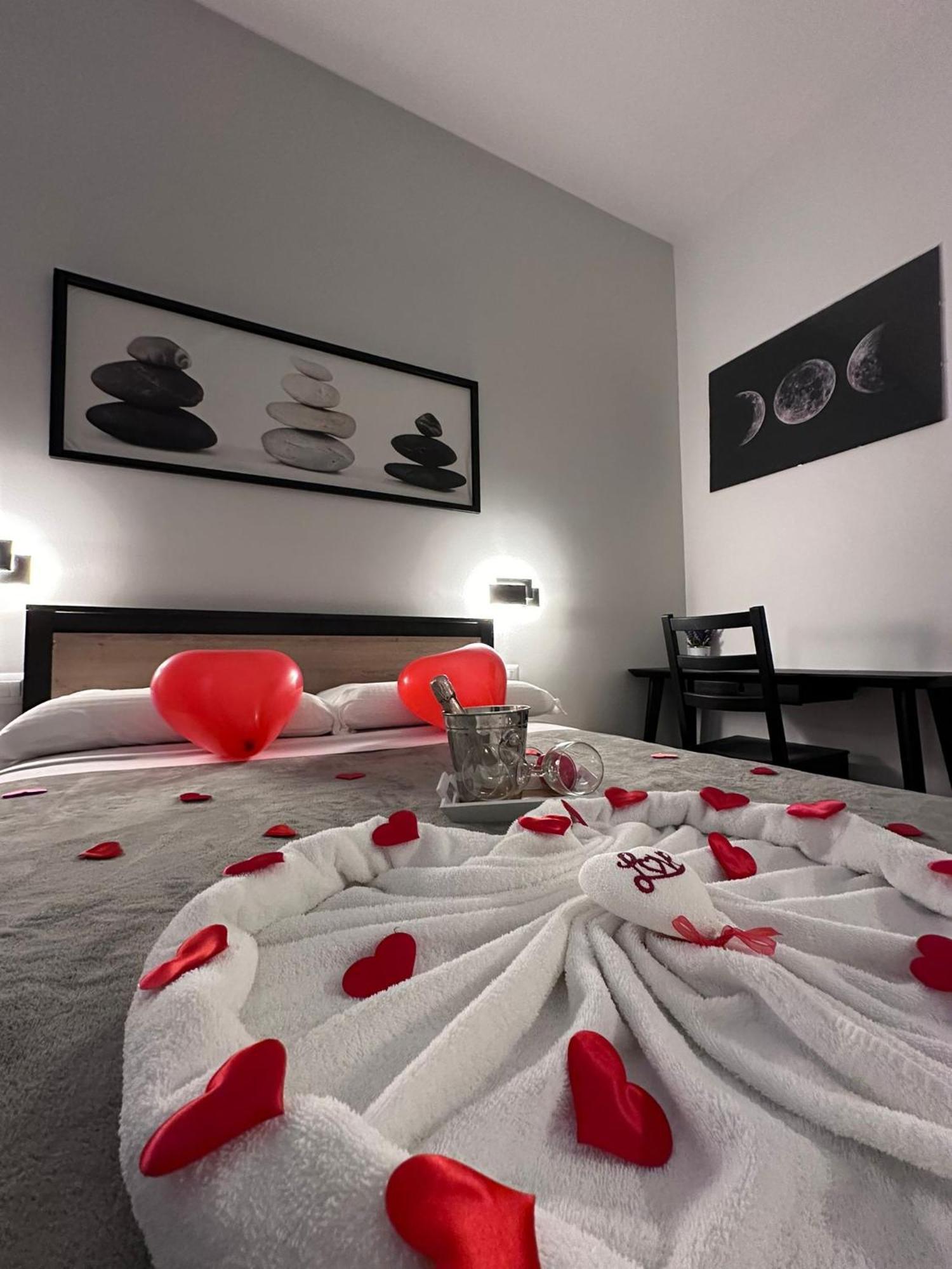 Roma Centro Softrooms Guest House Affittacamere Esterno foto